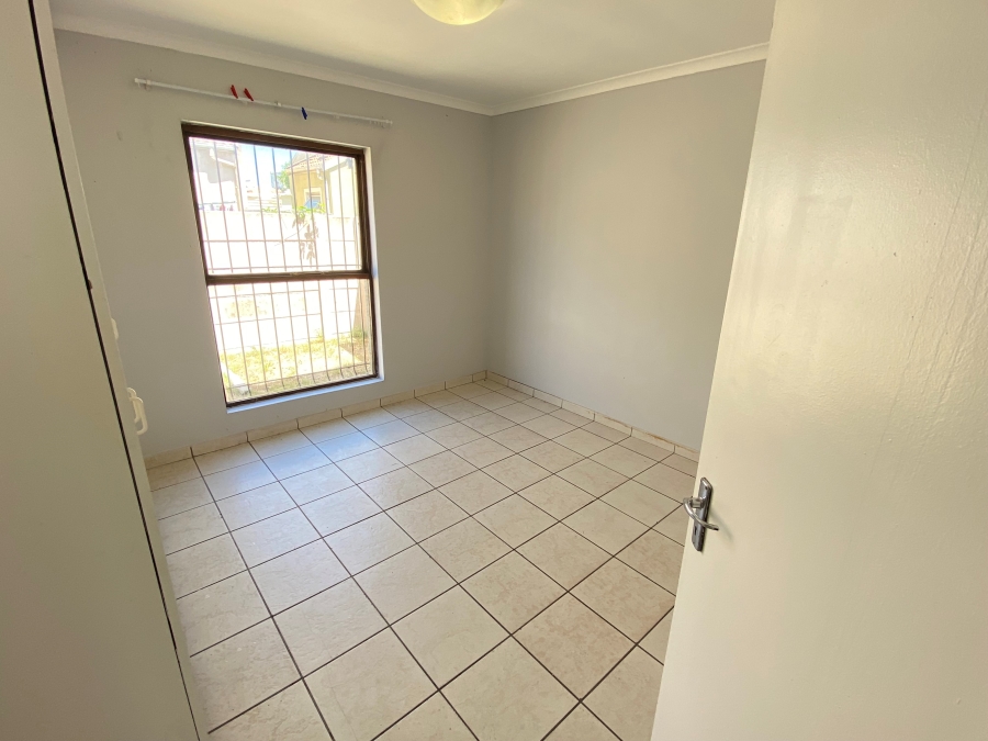 2 Bedroom Property for Sale in Summer Greens Western Cape